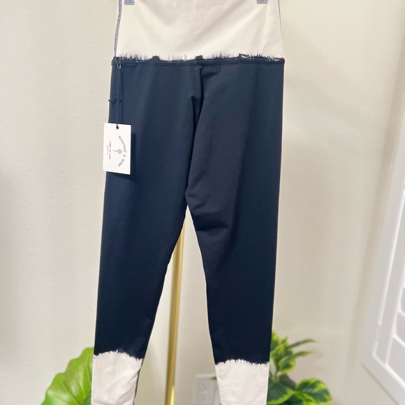 Electric&Rose - Picture 5 of 10